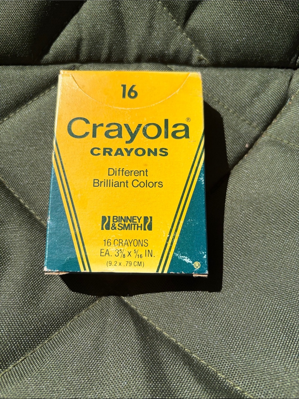 Vintage Crayola 16-Count Crayons Box - Yellow & Teal Packaging